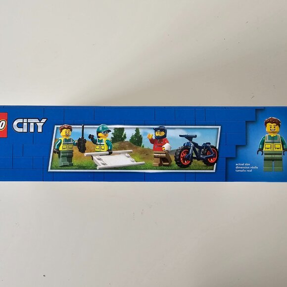 NIB LEGO 40582 City 4x4 Off-Road Ambulance Rescue 162pcs FACTORY SEALED! RETIRED - Picture 4 of 6